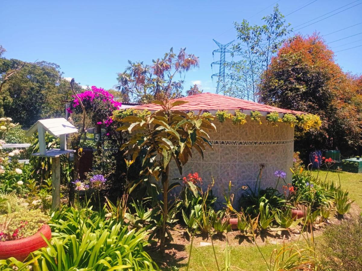 Hospedaje Santaelena -Chalets De Montana- Santa Elena  Exterior foto
